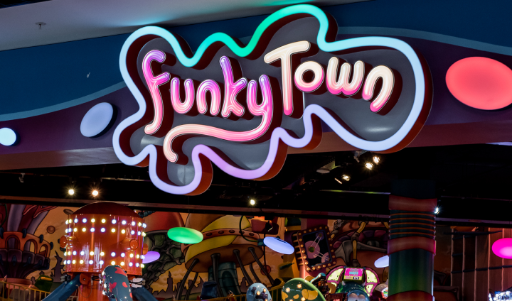 Funky Town — парк развлечений — в ТРЦ Dostyk Plaza