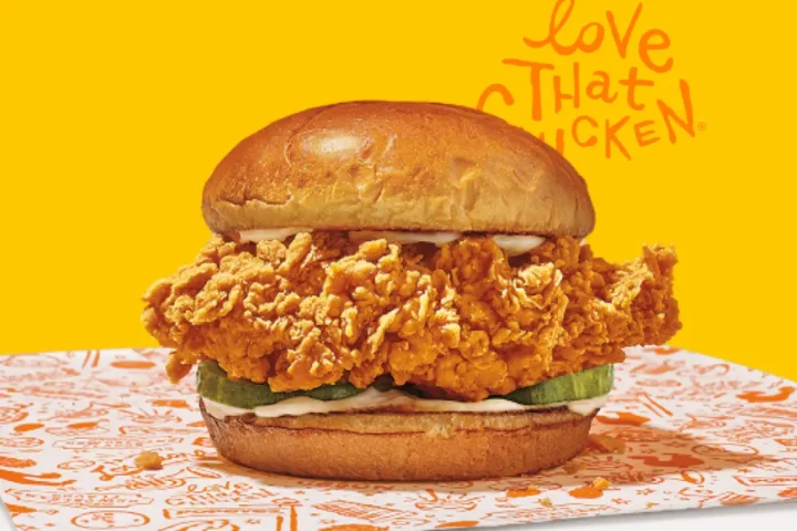 Popeyes — фастфуд — в ТЦ Abay Plaza