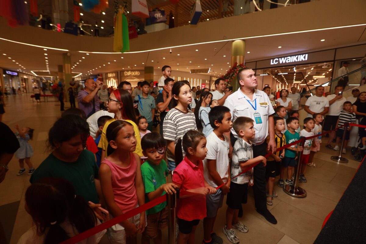 ТРЦ Aport Mall East