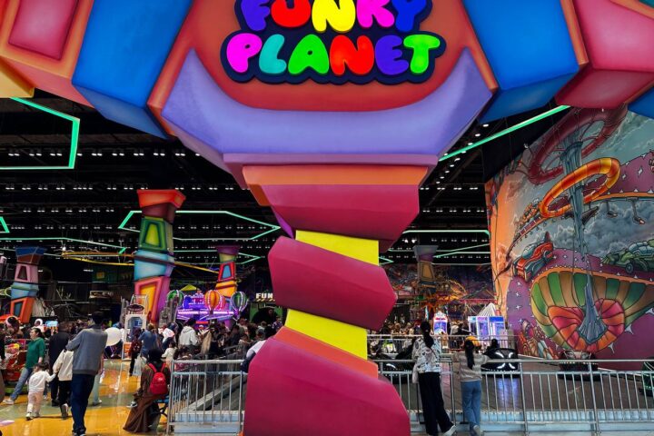 Funky Planet — семейный парк развлечений