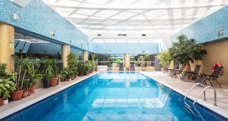 spa center01 768x408