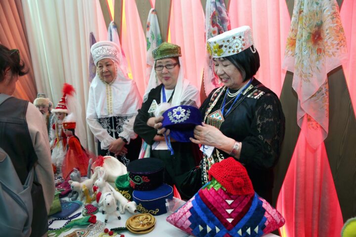 Фестиваль пожилых людей в Алматы собрал более 700 гостей