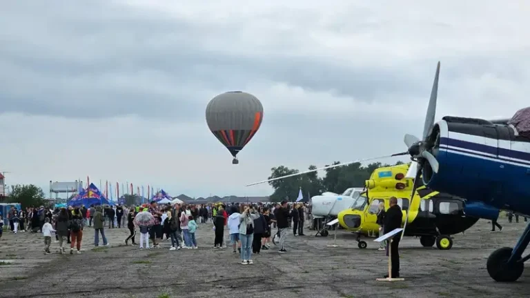 Авиафестиваль на аэродроме Байсерке