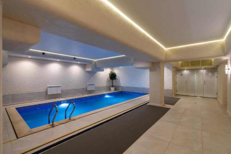 almaty spa pool 2 768x512
