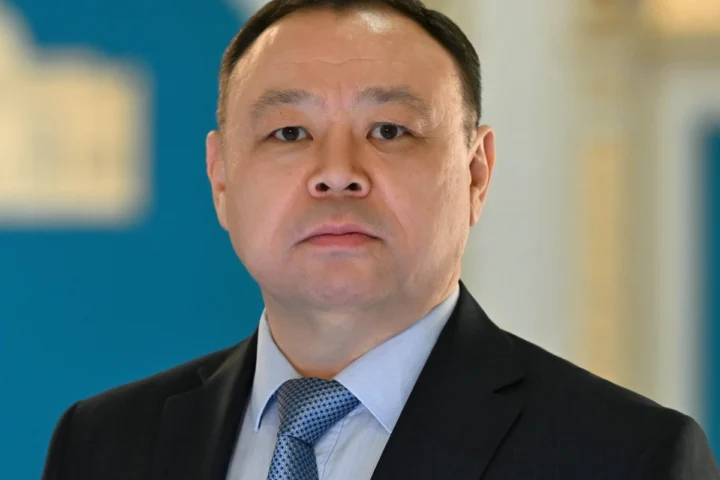 Абзал Нукенов