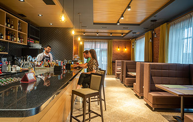 lounge bar 6