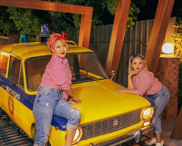 vintage car photoshoot zhiguli bar almaty 1024x819 1 768x614